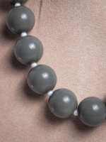 Collar chicle gris - Imagen 2