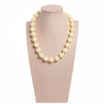 Collar chicle mantequila