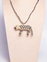 Collar tigre plateado mostacilla - Imagen 2