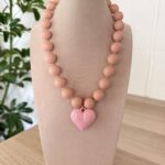 COLLAR CHICLE CORAZÓN