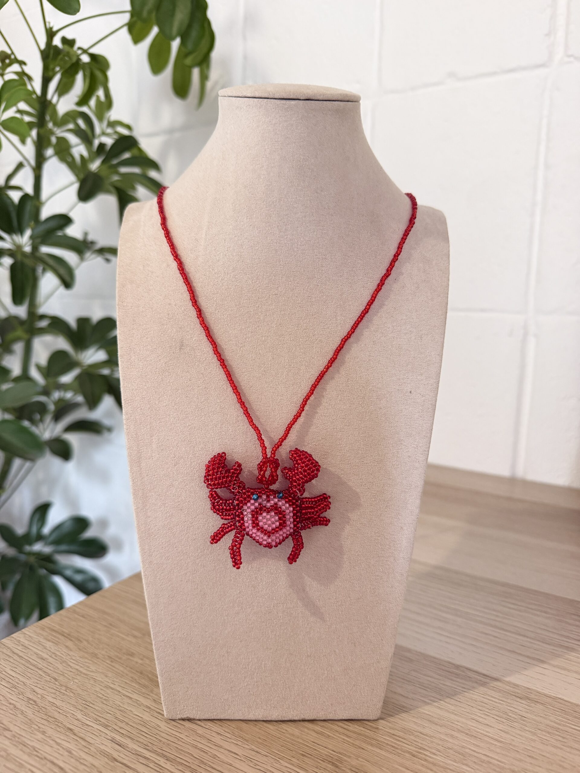 img_0596 COLLAR CANGREJO ROSA - Imagen 1