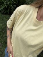CAMISETA DESTELLOS MANTEQUILLA - Imagen 2