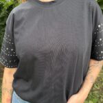 CAMISETA DESTELLOS NEGRA
